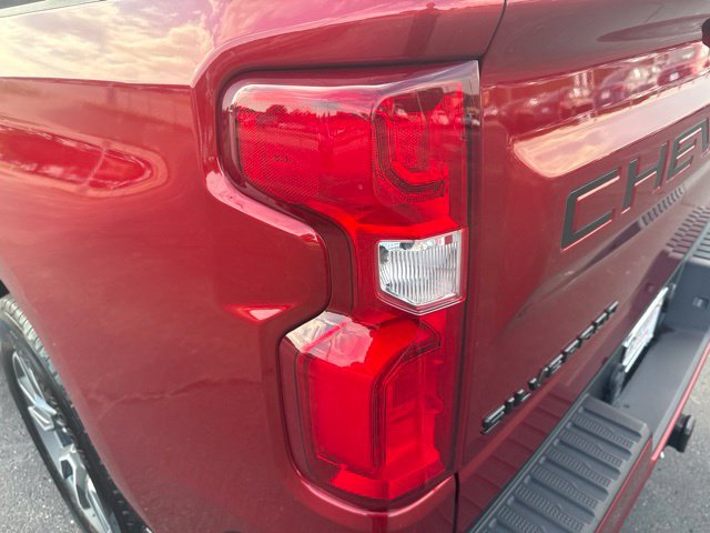 Used 2023 Chevrolet Silverado 1500 RST AWD/4WD image 10