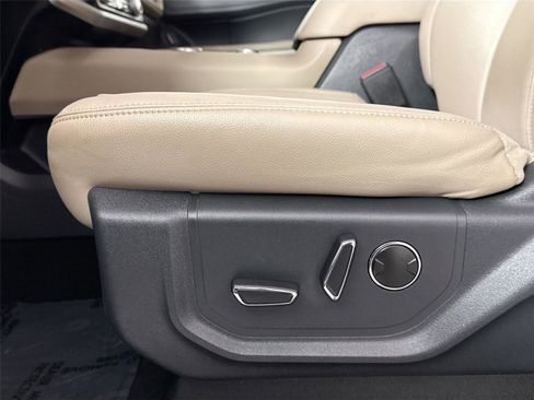 Used 2024 Ford Expedition Limited image 30