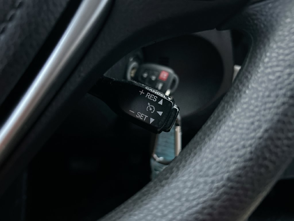 Used 2014 Toyota Corolla LE FWD image 17