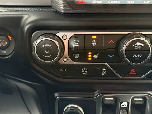 Used 2021 Jeep Wrangler Unlimited Sport AWD/4WD image 24
