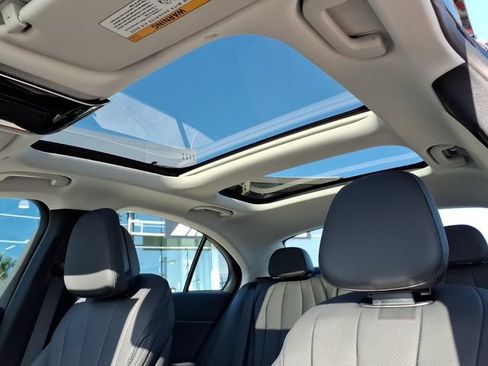 New 2026 Mercedes-Benz E 350 4MATIC Sedan image 15