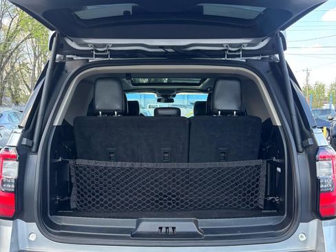 Used 2018 Ford Expedition Platinum image 10