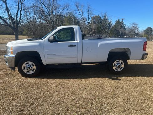 Used 2013 Chevrolet Silverado 2500 LT w/ Interior Plus Package image 6