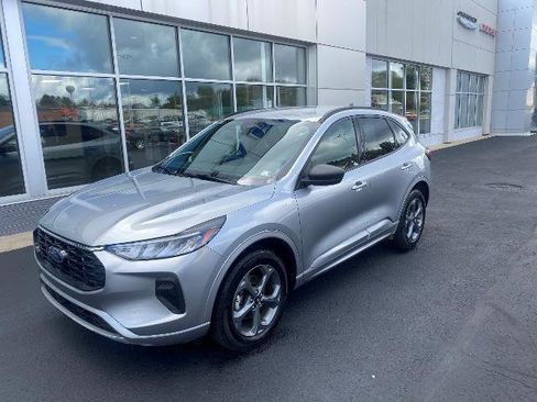 Certified 2024 Ford Escape ST-Line image 1