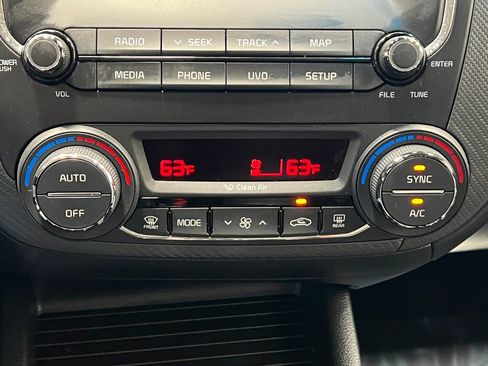 Used 2017 Kia Forte EX w/ EX Premium Plus Package image 25