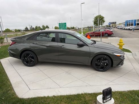 New 2026 Hyundai Elantra Sport FWD image 6