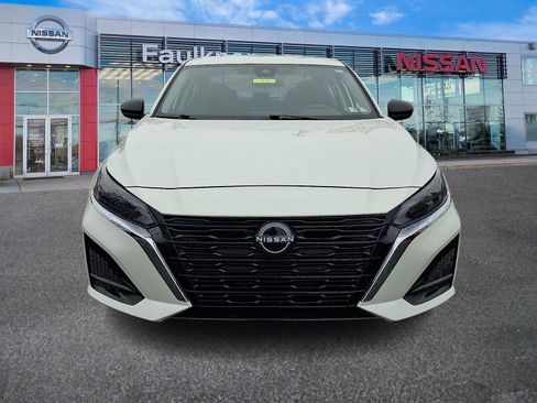 Certified 2024 Nissan Altima 2.5 SV image 2