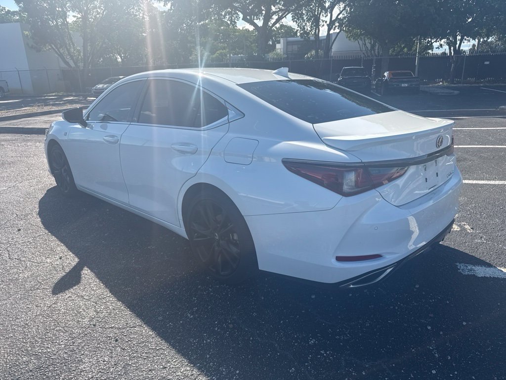 Used 2024 Lexus ES 350 F Sport w/ Accessory Package (Z2) FWD image 5