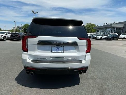 Certified 2023 GMC Yukon XL Denali Ultimate AWD/4WD image 7