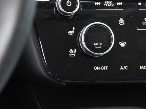 Used 2025 INFINITI QX60 Luxe image 41