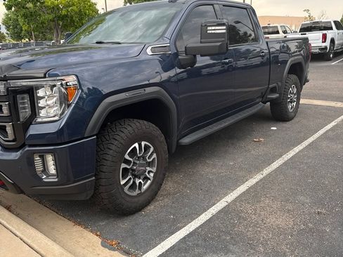 Used 2022 GMC Sierra 2500 AT4 w/ AT4 Preferred Package AWD/4WD image 1