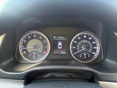 Used 2020 Hyundai Elantra SE image 16