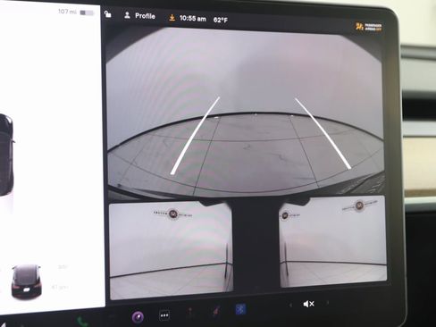 Used 2022 Tesla Model Y Long Range image 11