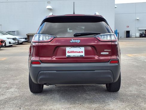 Used 2019 Jeep Cherokee Latitude w/ Popular Appearance Group FWD image 7