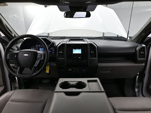 Used 2022 Ford F250 XL w/ Power Equipment Group image 25