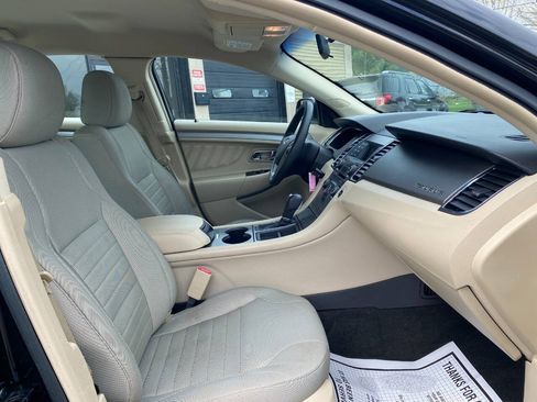 Used 2015 Ford Taurus SE FWD image 28