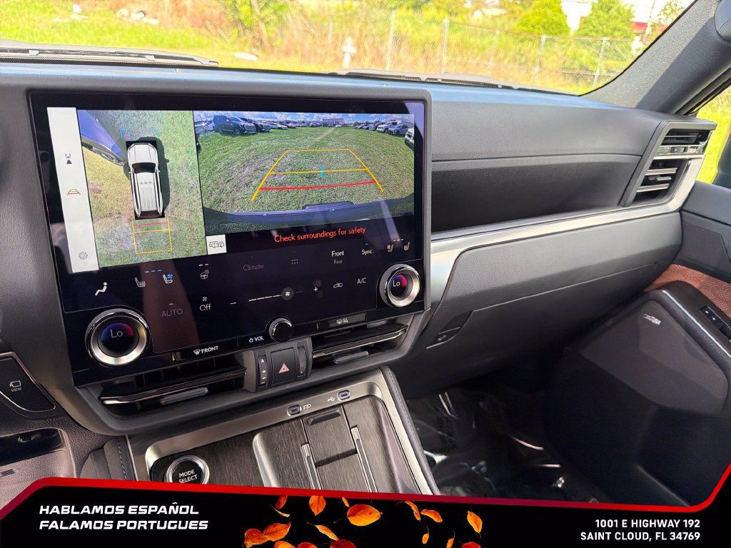 Used 2025 Lexus GX 550 w/ Cold Area Package AWD/4WD image 19