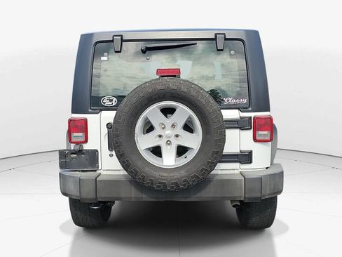 Used 2017 Jeep Wrangler Sport w/ Quick Order Package 24S AWD/4WD image 4