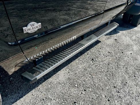 Used 2016 Ford F350 King Ranch w/ King Ranch w/Chrome Package image 17