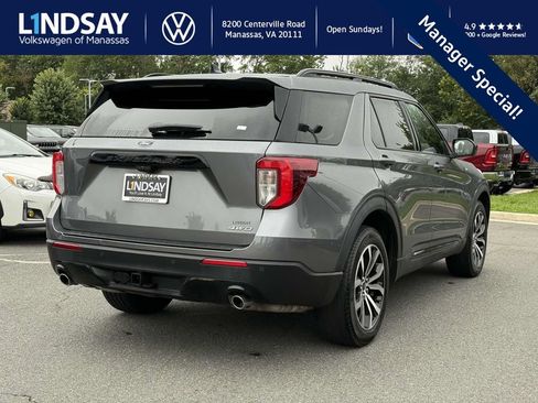 Used 2022 Ford Explorer ST-Line w/ Class IV Trailer Tow Package image 2
