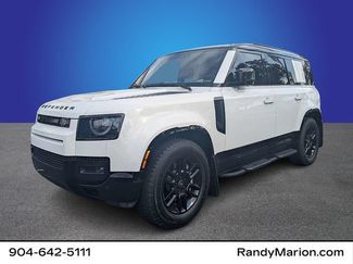 Used 2025 Land Rover Defender 110 X-Dynamic SE AWD/4WD video 1