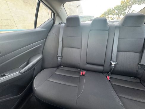 Used 2025 Nissan Altima 2.5 SV image 40