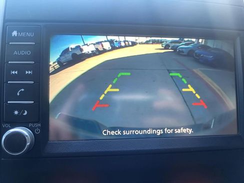 Used 2021 Nissan Frontier SV image 22