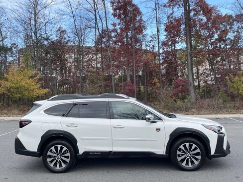 Used 2024 Subaru Outback Touring XT image 7