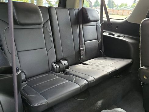 Used 2019 GMC Yukon XL SLT image 18