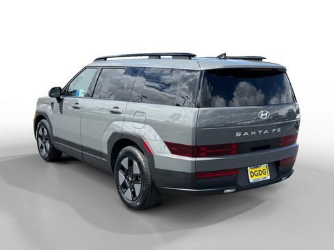Used 2025 Hyundai Santa Fe SEL AWD/4WD image 3
