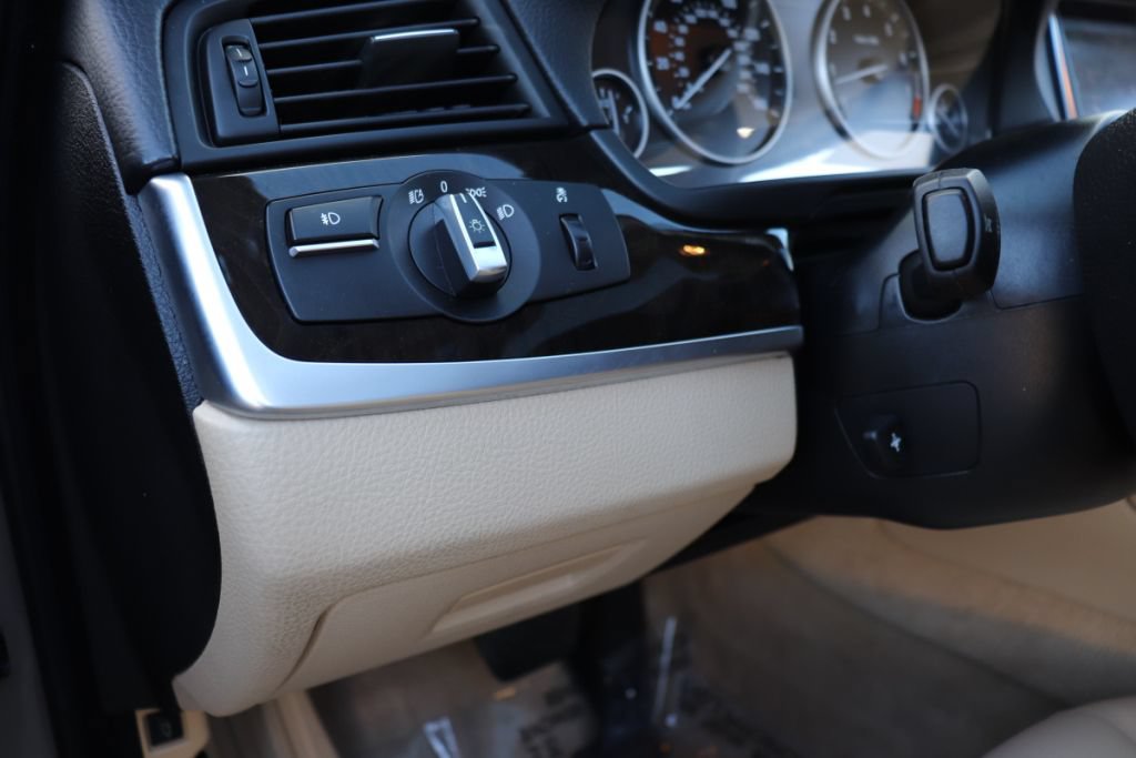 Used 2015 BMW 528i Sedan RWD image 39