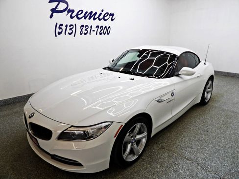 Used 2016 BMW Z4 sDrive28i image 1