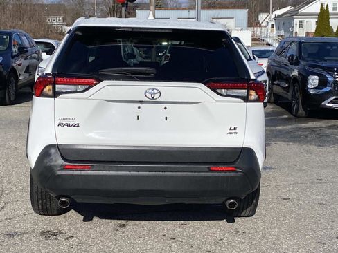 Used 2024 Toyota RAV4 LE image 4