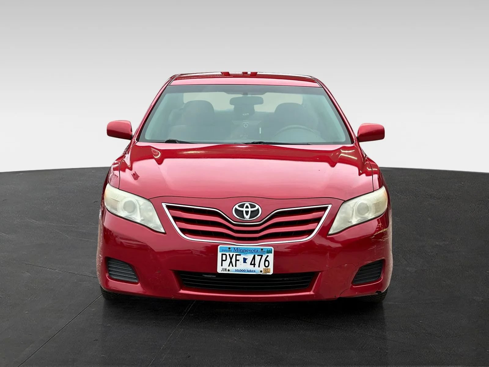 Used 2011 Toyota Camry LE FWD image 2
