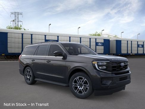 New 2026 Ford Expedition Active RWD image 7