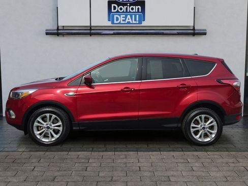 Used 2017 Ford Escape SE w/ SE Cold Weather Package image 6