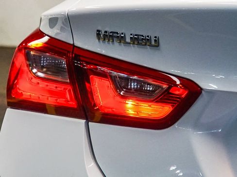 Used 2022 Chevrolet Malibu LS w/ Driver Confidence Package II image 11