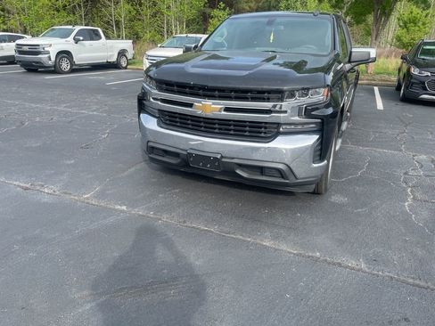 Used 2020 Chevrolet Silverado 1500 LT w/ Texas Edition image 2