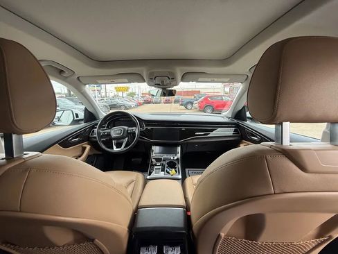Used 2019 Audi Q8 Premium w/ Convenience Package AWD/4WD image 11