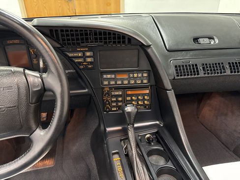 Used 1993 Chevrolet Corvette Coupe image 30