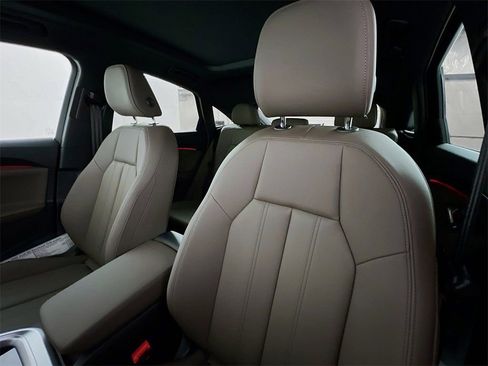 New 2025 Audi Q5 2.0T Premium Plus image 10