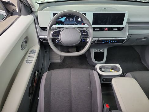 Certified 2022 Hyundai Ioniq 5 SE image 7