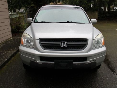 Used 2004 Honda Pilot EX image 9