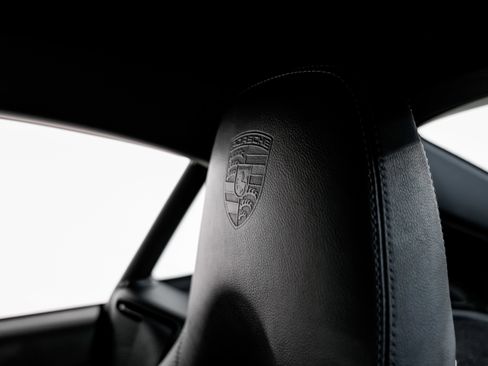 Used 2012 Porsche Cayman image 16