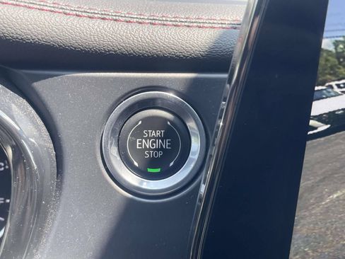 Used 2025 Chevrolet Blazer RS FWD image 22