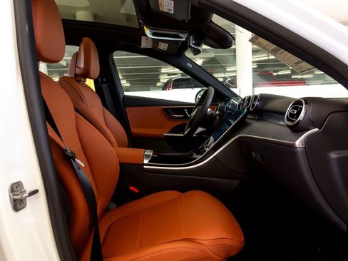 New 2025 Mercedes-Benz C 300 Sedan image 28