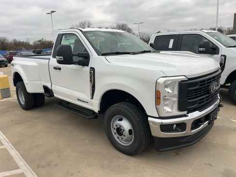 New 2026 Ford F350 XL image 2