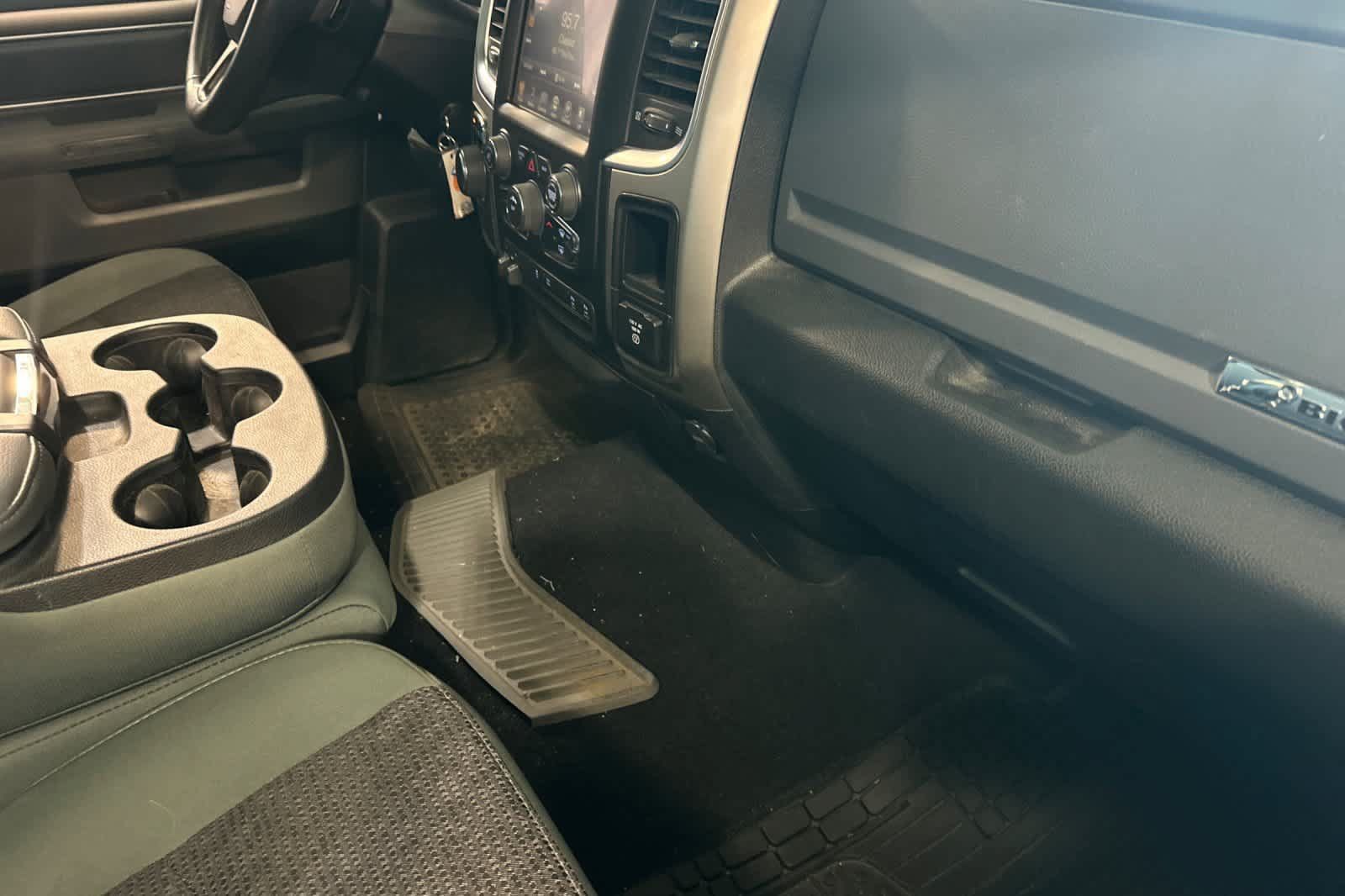 Used 2016 RAM 1500 Big Horn RWD image 17
