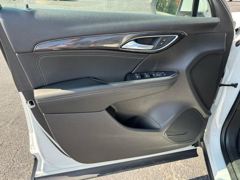 Used 2023 Buick Envision Preferred FWD image 12