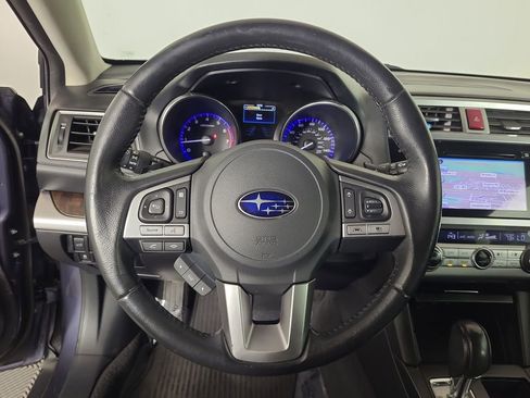 Used 2017 Subaru Outback 2.5i Limited AWD/4WD image 13